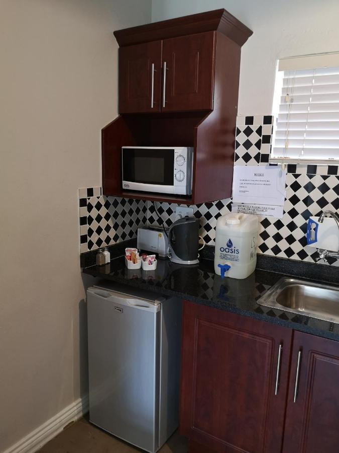 Lifestyle Corner Guesthouse Musina Exterior photo